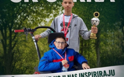 Trinaestogodišnjak s medaljom oko vrata i prijateljem u kolicima — Šimun Petar trči za sve nas